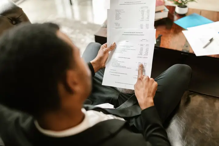 Fiscalité, frais et horizons de placement comparés froidement.